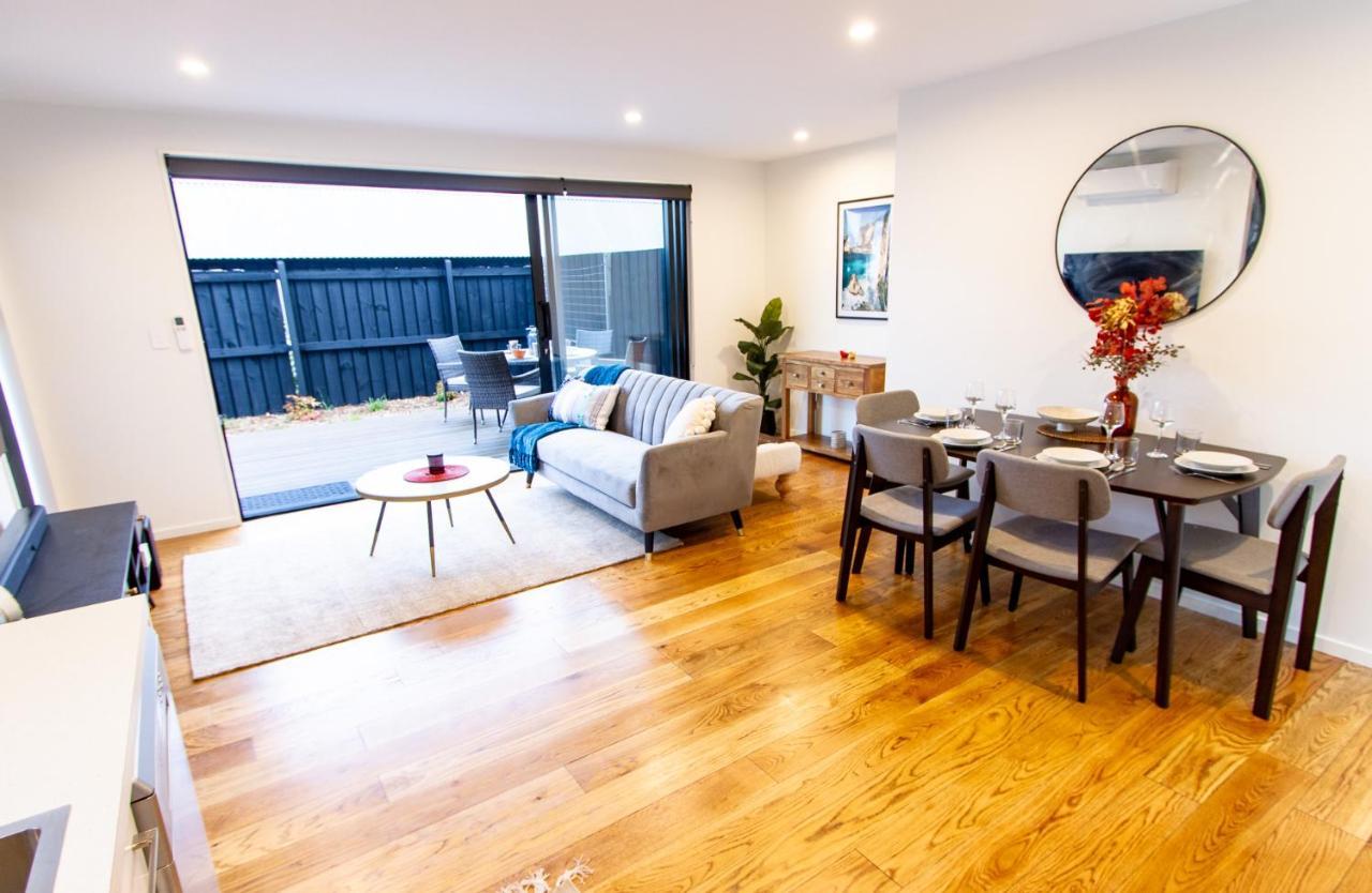 2 Bed Paradise Near Hagley Park Apartment Christchurch Bagian luar foto