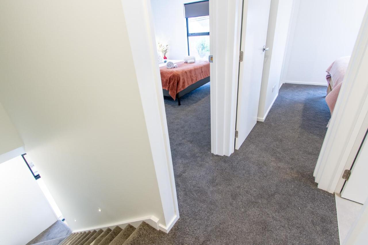 2 Bed Paradise Near Hagley Park Apartment Christchurch Bagian luar foto
