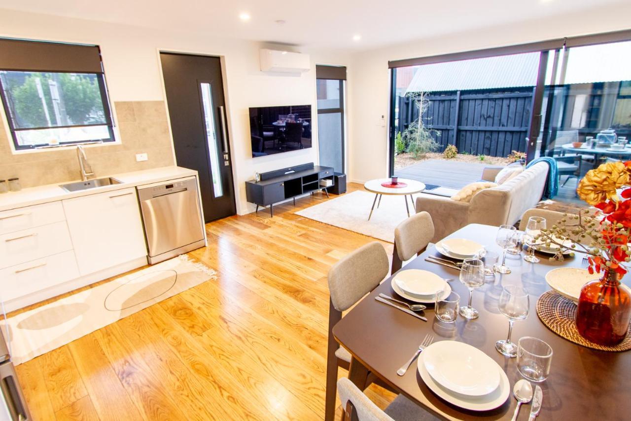 2 Bed Paradise Near Hagley Park Apartment Christchurch Bagian luar foto